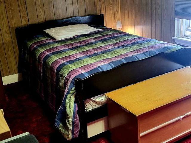 Room for rent in Ancaster, Ontario