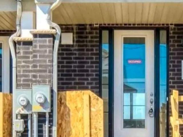 Room for rent in Ancaster, Ontario