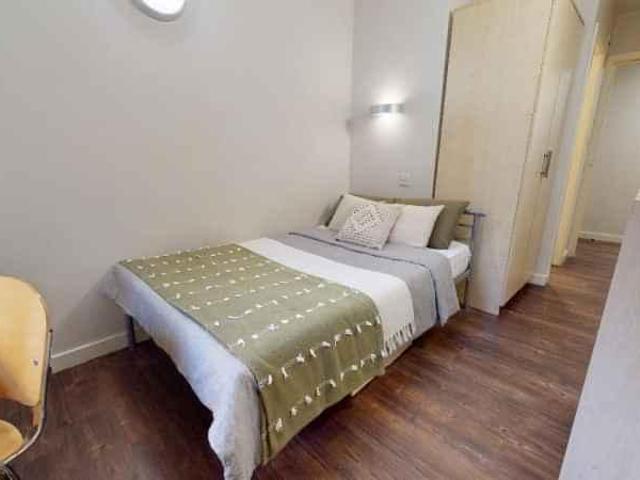 Room for rent in Huddersfield, West Yorkshire