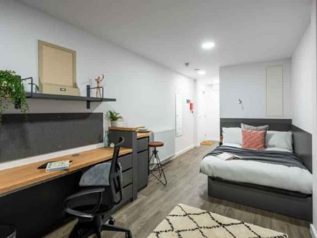 Room for rent in Gants Hill, Greater London