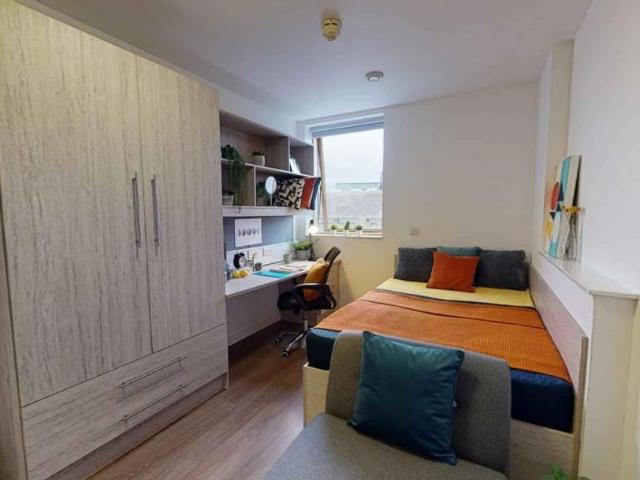 Room for rent in Norbiton, Greater London