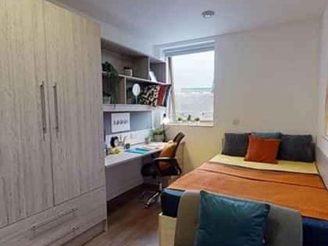 Room for rent in Norbiton, Greater London