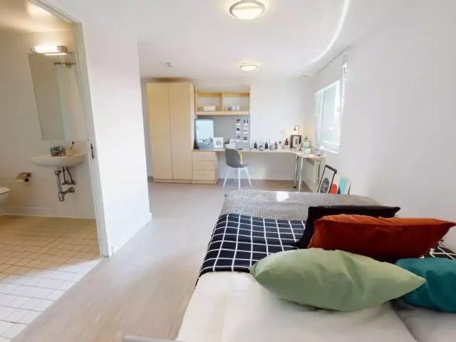 Room for rent in Little Woodhouse, Leeds