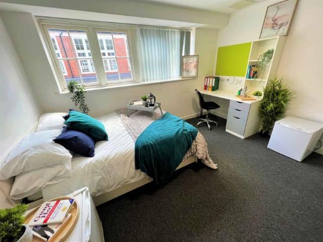 Room for rent in Black Friars, Old Wharf