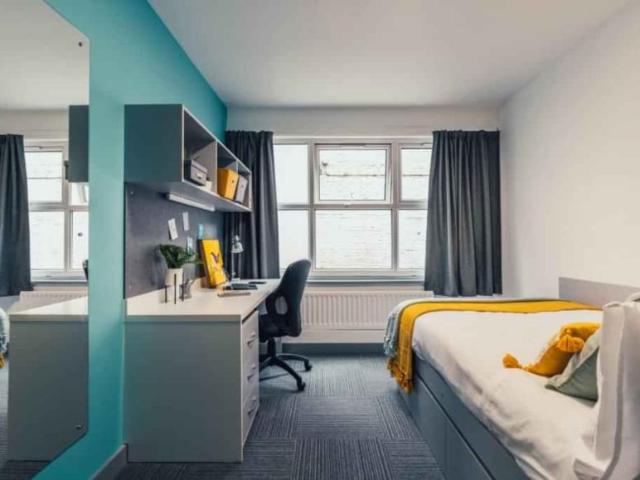 Room for rent in Black Friars, Old Wharf