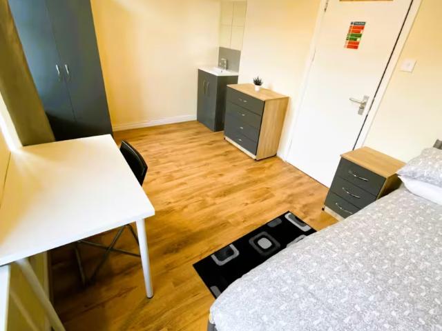 Room for rent in Kentish Town, Greater London