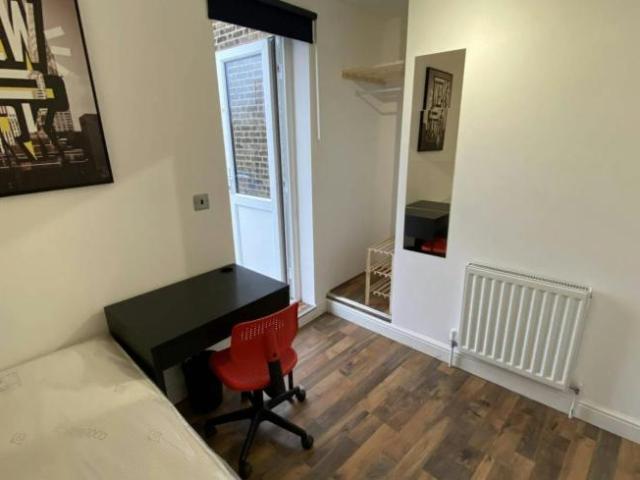 Room for rent in Camberwell, Greater London