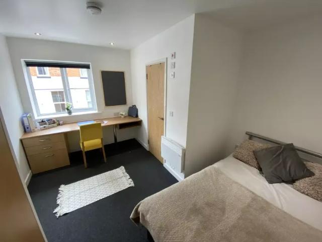 Room for rent in Elmfield, Leicestershire