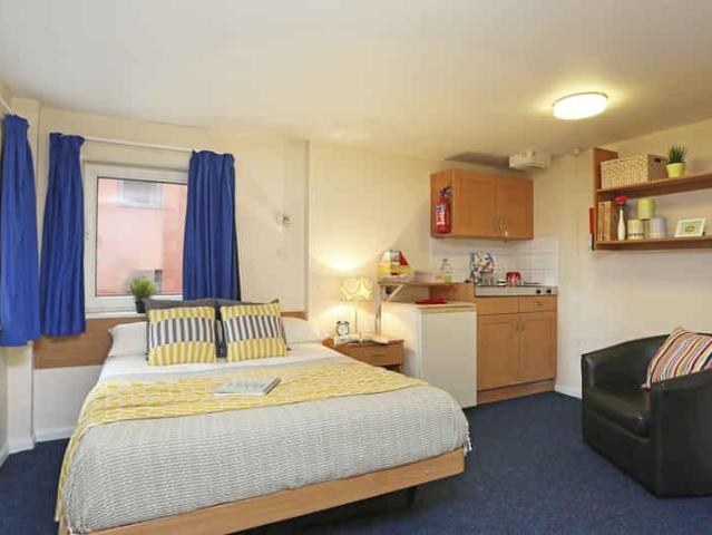 Room for rent in Elmfield, Leicestershire