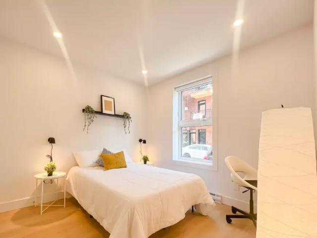 Room for rent in St. Leonard's, Quebec