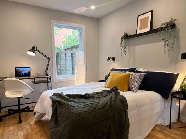 Room for rent in St. Leonard's, Quebec