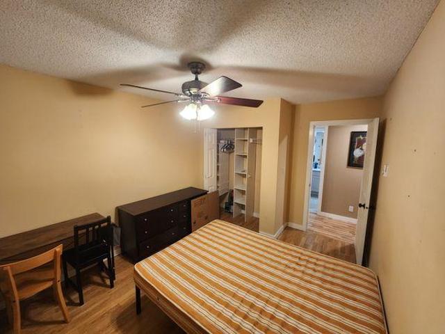 Room for rent in New Westminster, British Columbia