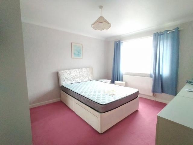Room for rent in New Town, Alverton