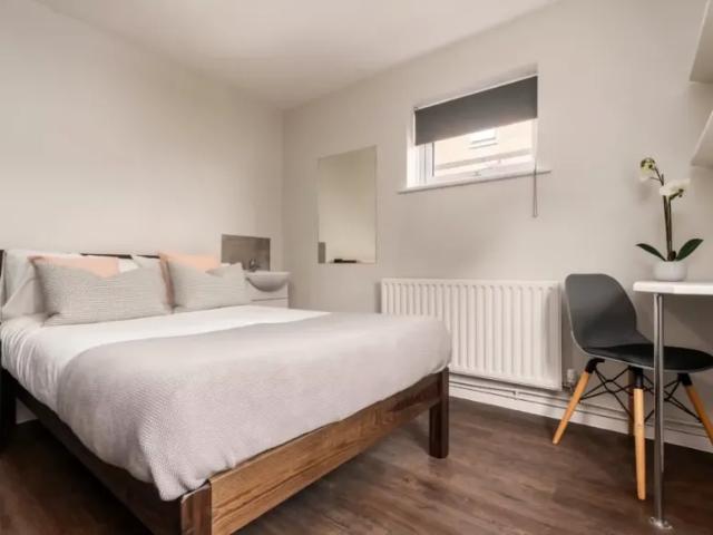 Room for rent in Old Lenton, Haddon