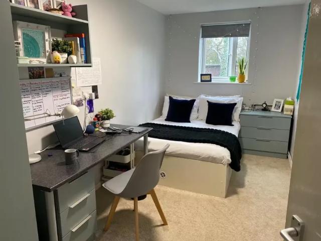 Room for rent in Old Lenton, Haddon