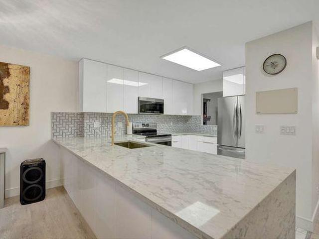 Room for rent in Port Moody, British Columbia