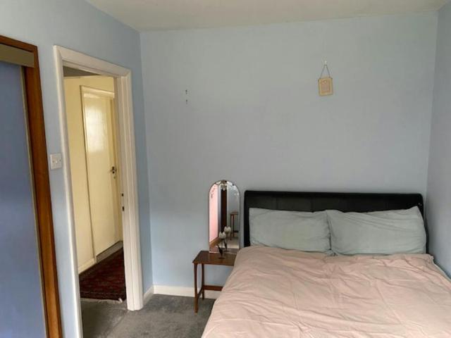 Room for rent in London Borough of Croydon, Purley