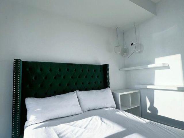 Room for rent in Woburn, Ontario