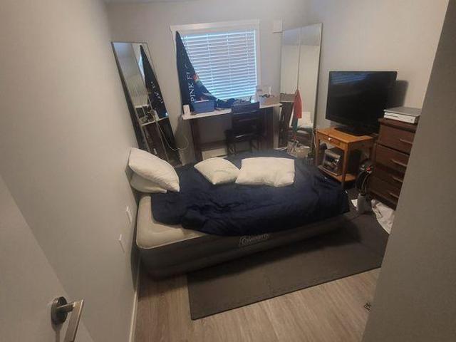 Room for rent in Langford, British Columbia