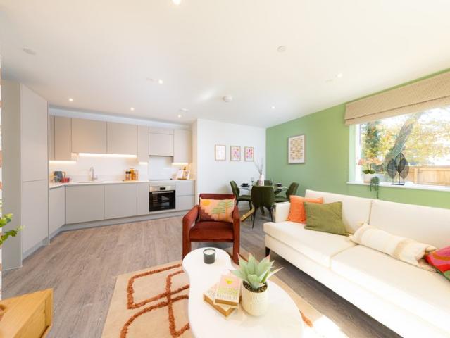 Flat for sale in Hendon, Greater London