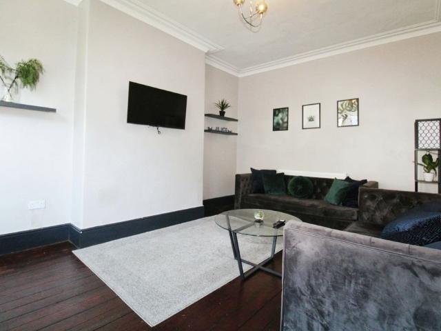 Room for rent in Harehills, West Yorkshire
