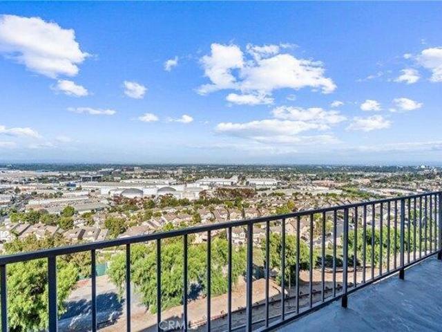 Condo for sale in Signal Hill, California