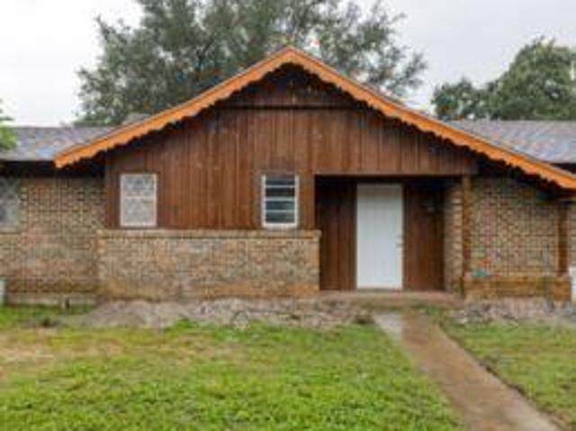 House for sale in Sinton House for sale in Sinton