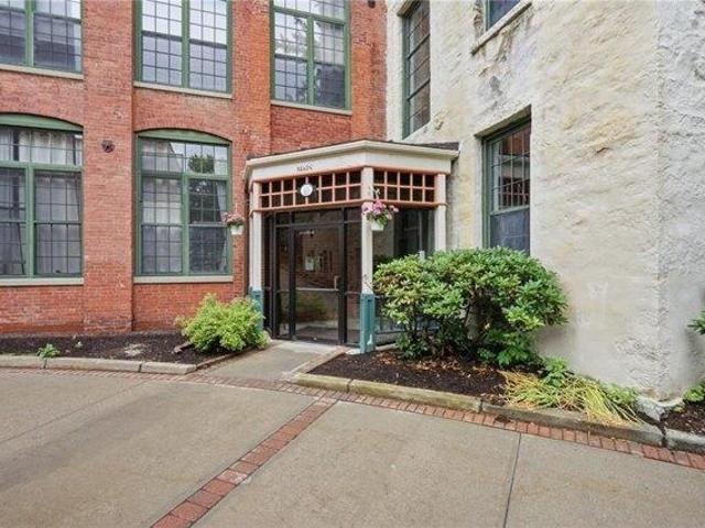 Condo for sale in Smithfield, Rhode Island