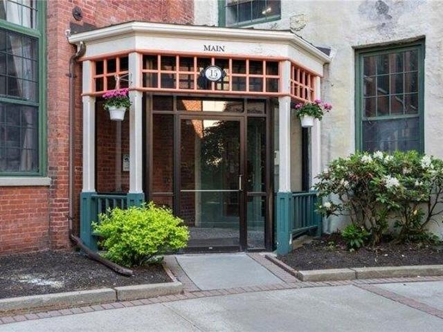 Condo for sale in Smithfield, Rhode Island