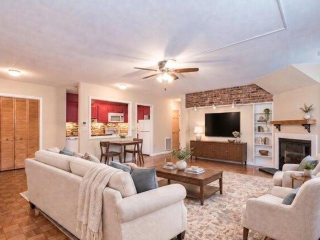 Condo for sale in South Hadley Center, South Hadley