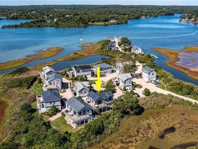 House for sale in Snug Harbor, South Kingstown