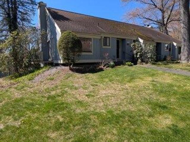 Condo for sale in Southbury, Connecticut