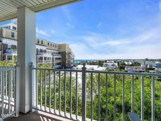 Condo for sale in Monmouth, New Jersey