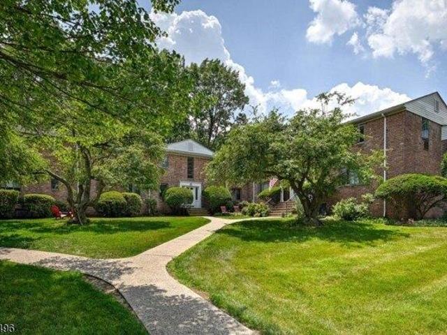 Condo for sale in Springfield, New Jersey