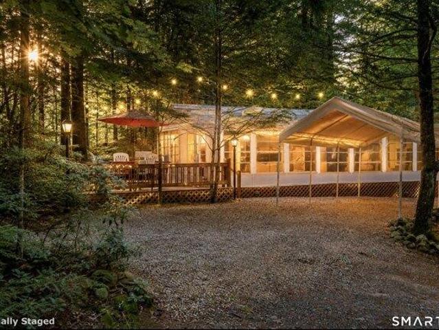 Condo for sale in West Stafford, Stafford