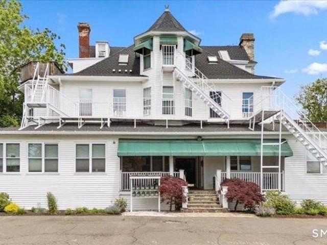 Condo for sale in Cos Cob, Connecticut