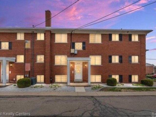 Condo for sale in Sterling Heights