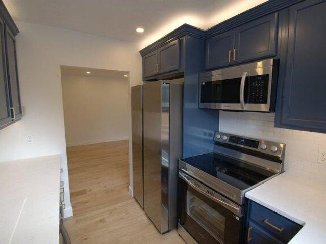 Condo for sale in Stoneham, Middlesex County