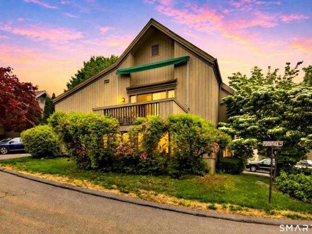 Condo for sale in Stratford, Connecticut