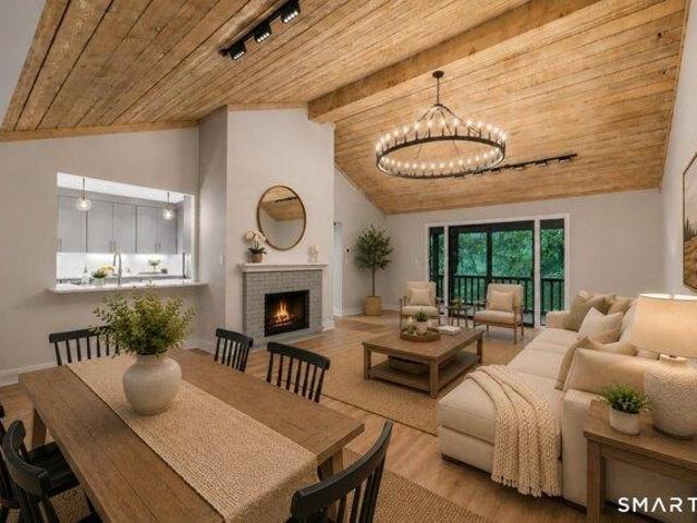 Condo for sale in Stratford, Connecticut