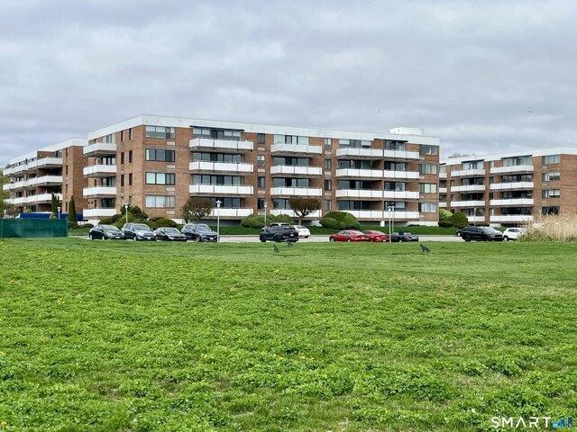 Condo for sale in Stratford, Connecticut