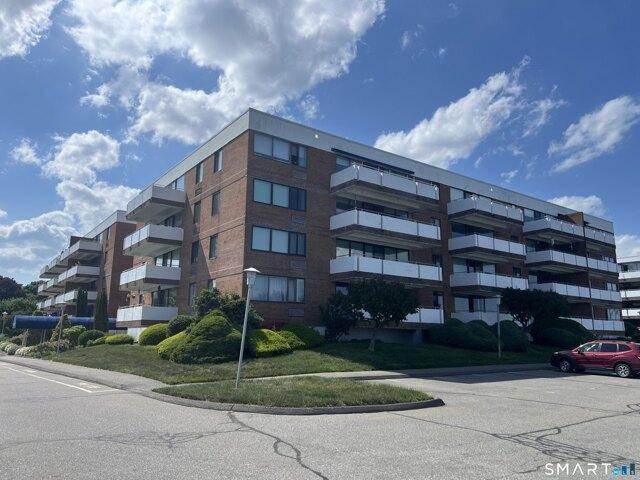 Condo for sale in Stratford, Greater Bridgeport Planning Region