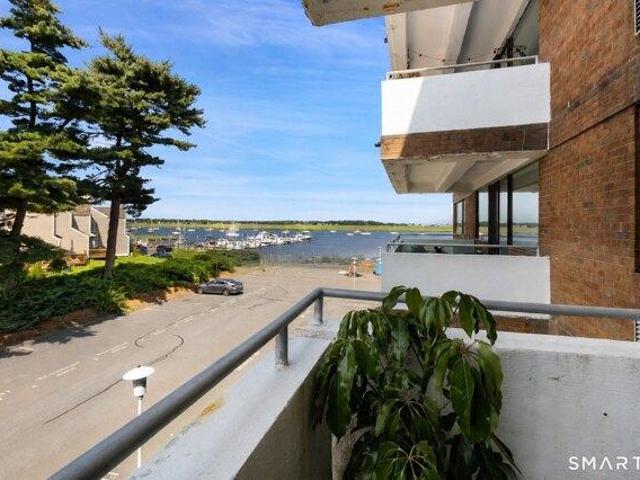 Condo for sale in Stratford, Greater Bridgeport Planning Region