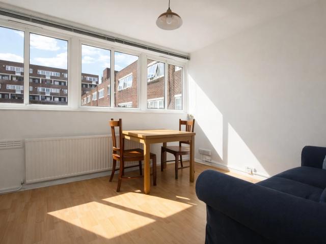 Studio for rent in Chalk Farm, Greater London