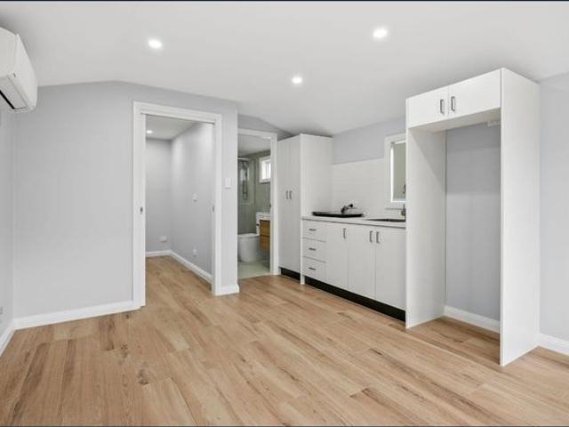 Granny Flat for rent in Canley Heights, Sydney