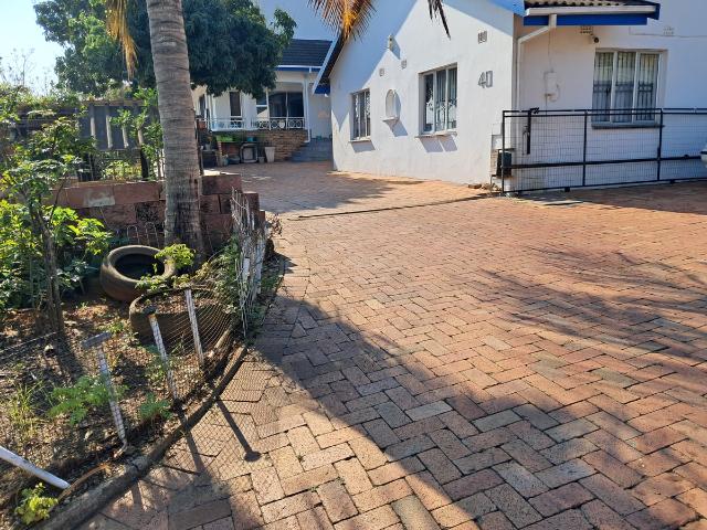 Apartment for rent in Mount Moreland, Kwazulu-natal