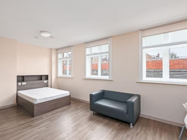 Studio for rent in High Field, York