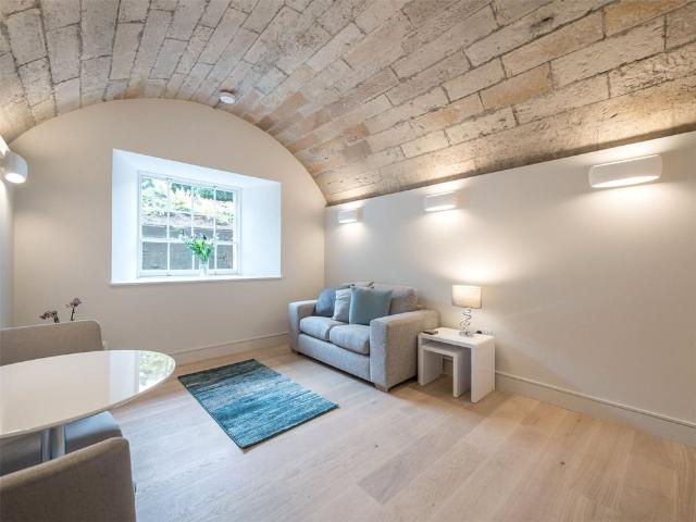 Studio for rent in Haymarket, City of Edinburgh