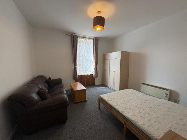 Studio for rent in Peterhead, Scotland