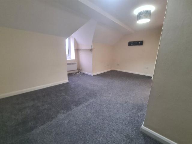 Studio for rent in Southampton, Shirley Park